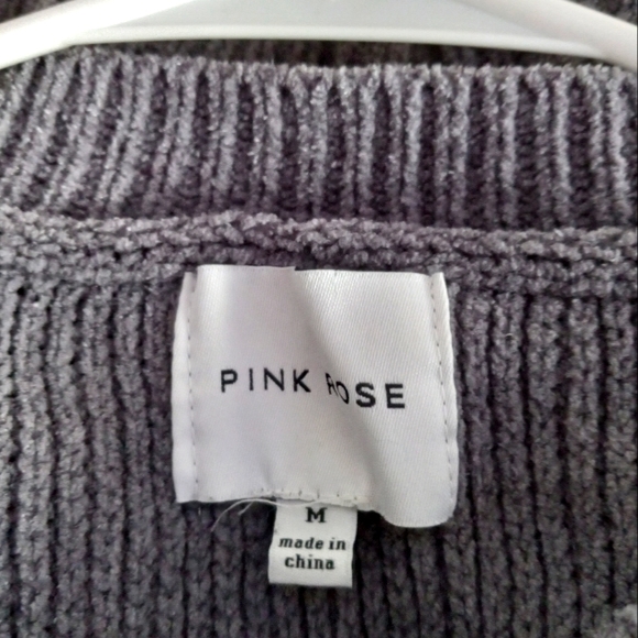 Pink Rose Gray Sweater. Hi low. Medium. - Picture 3 of 3